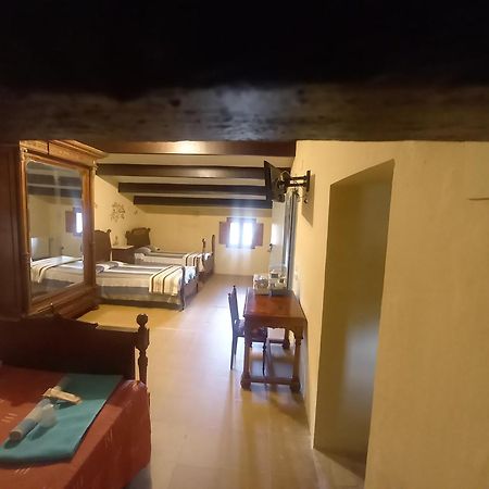 Hostal Rural Mas Blanc San Martín de Centellas Екстериор снимка