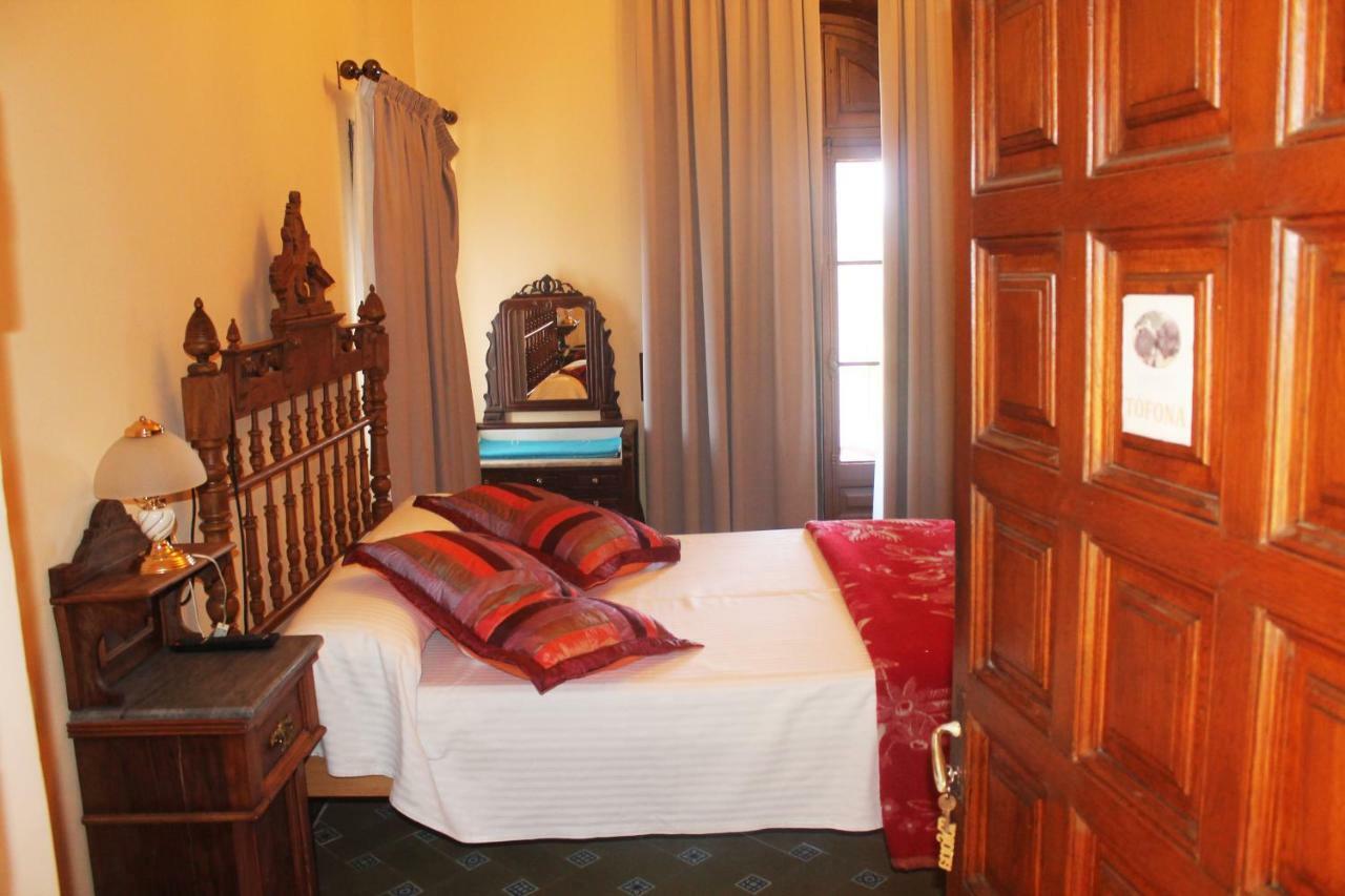 Hostal Rural Mas Blanc San Martín de Centellas Екстериор снимка